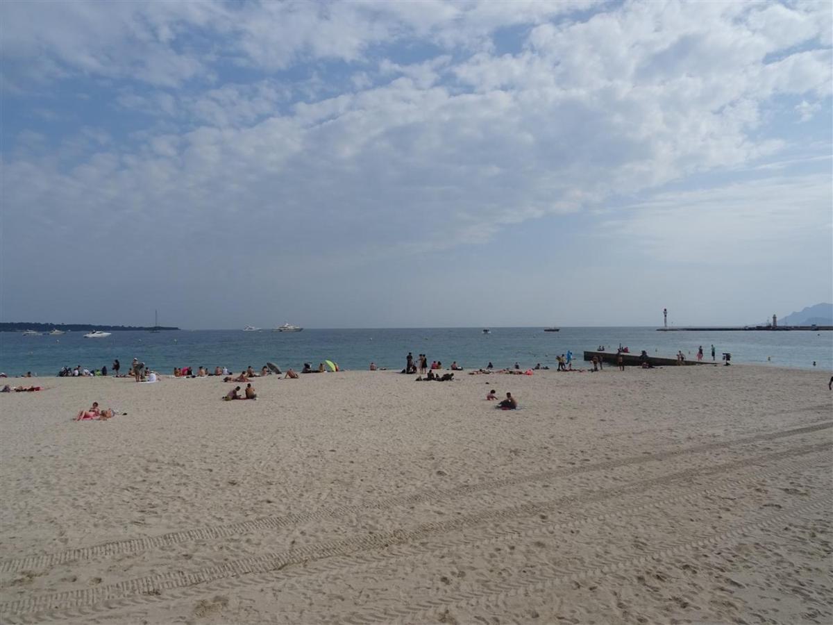 Apartment Rue St Antoine Cannes Bagian luar foto