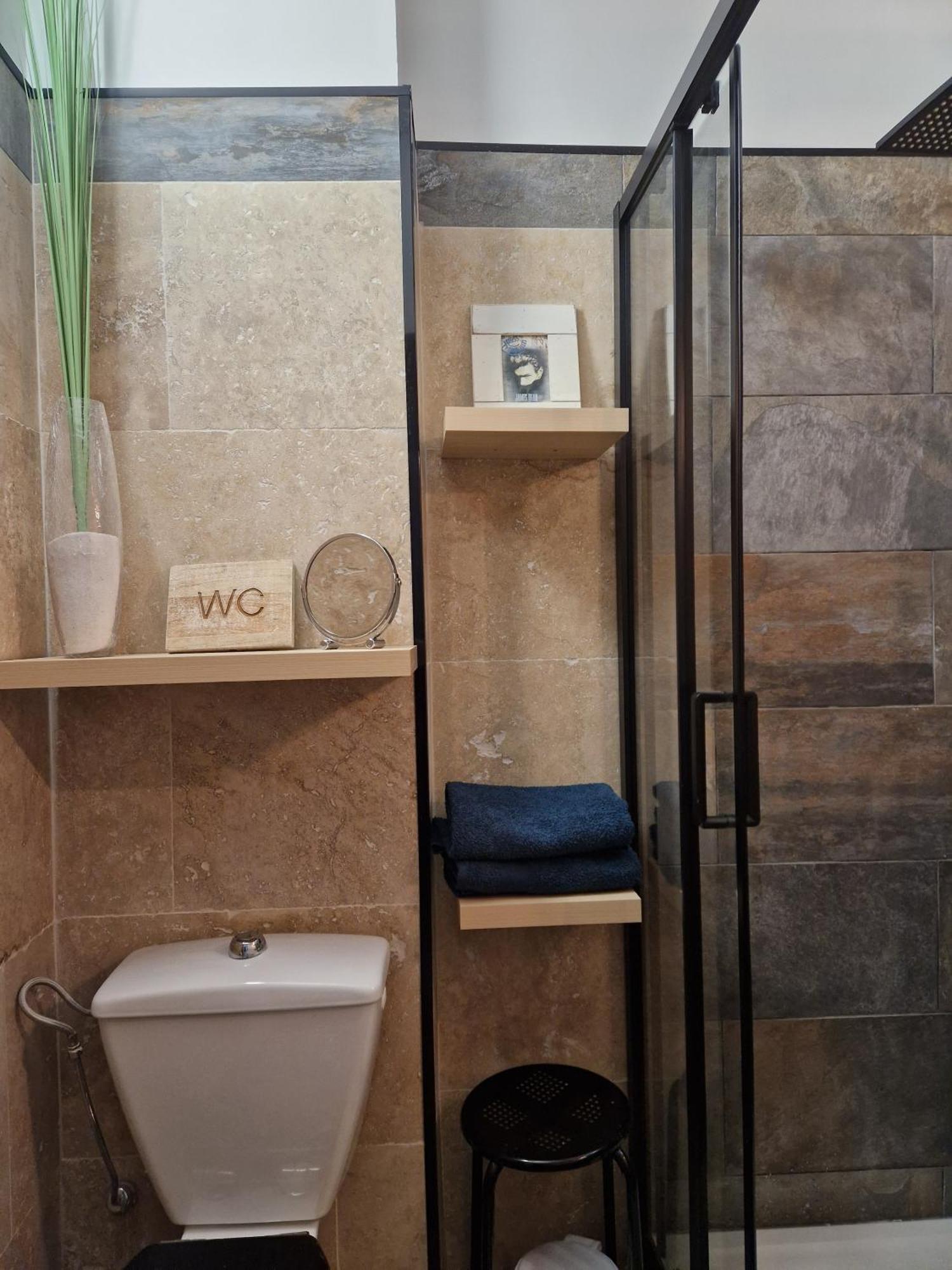 Apartment Rue St Antoine Cannes Bagian luar foto